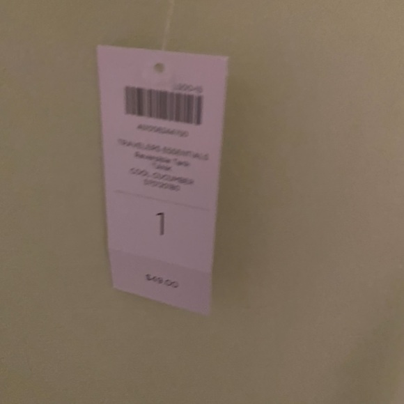 Lime green shirt and cardigan set from Chico’s - Picture 3 of 6